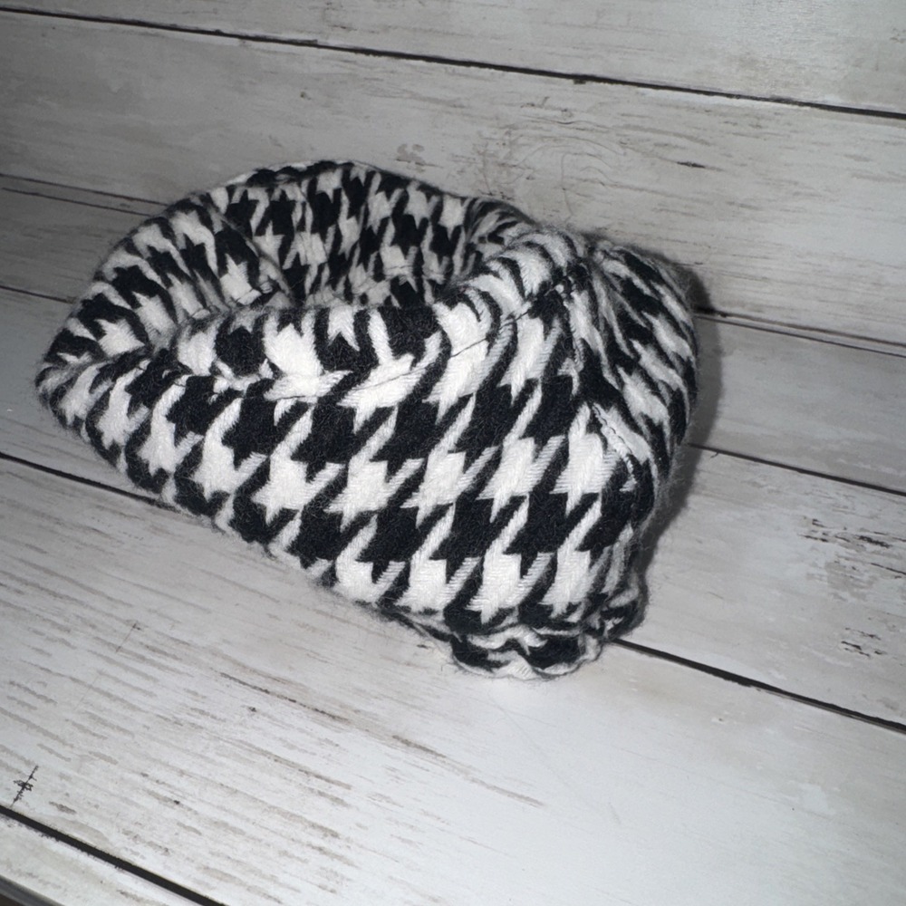 Disney Parks Hat Womens Adult White Black Houndstooth Newsboy Mickey Accent Cap - Picture 4 of 9
